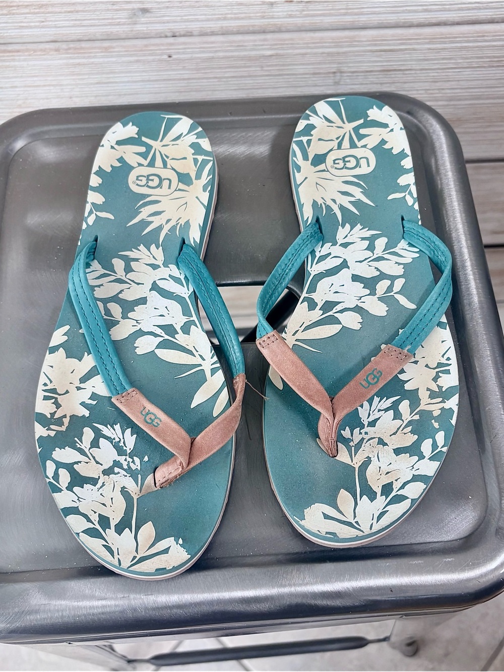 UGG Teal and Tan Floral Flip Flop Sandals